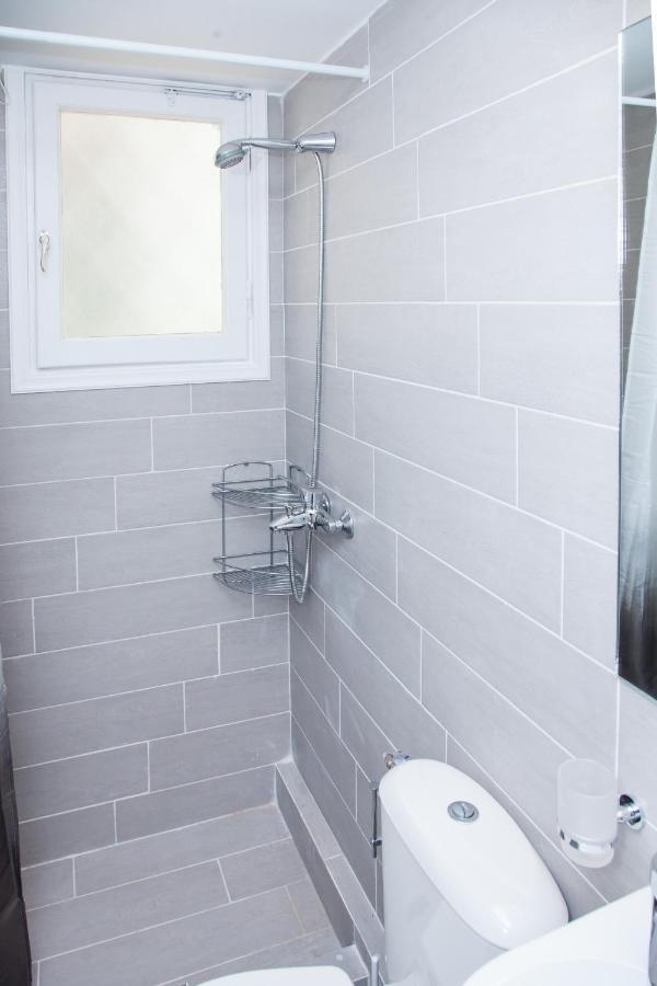 Sunny And Minimal Apt In Glyfada With 3 Bdrm Atenas Exterior foto